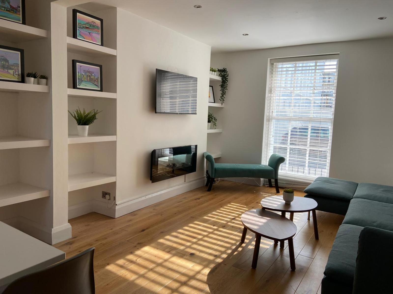 Warwick House - Stunning House With Terrace And Sea Views, Sleeps 11 Villa Worthing Buitenkant foto